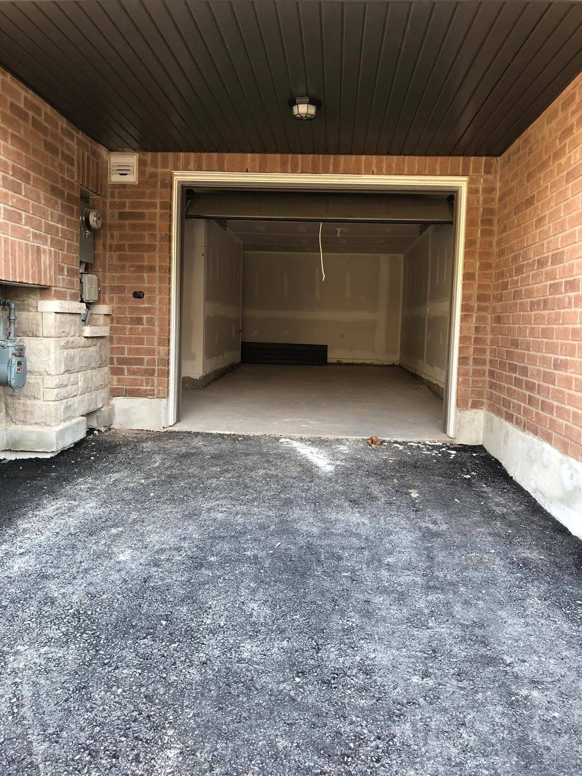 Milton, ON L9E 1R8,888 Cactus PT