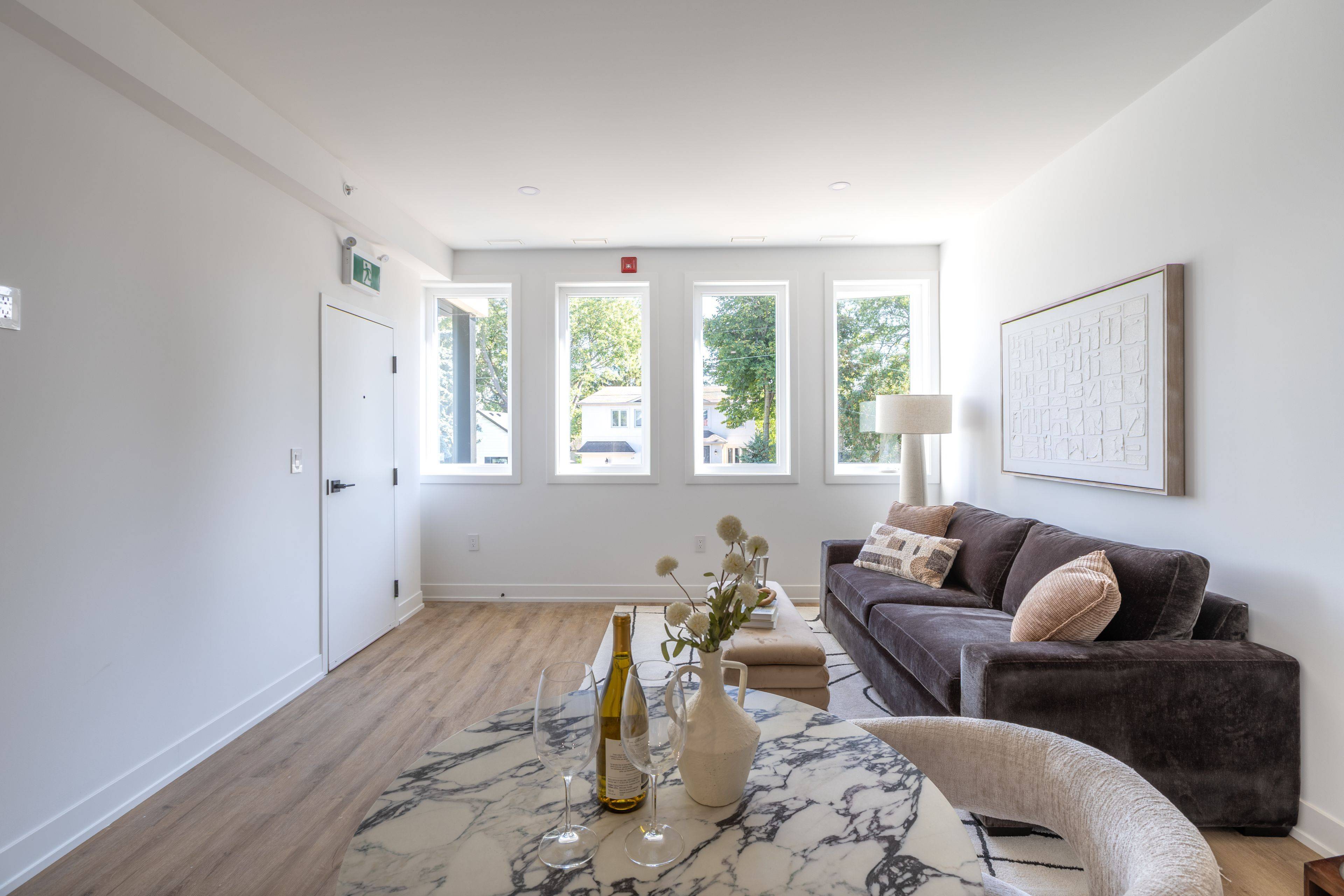 Toronto W07, ON M8Y 1S1,60 Cannon RD #3