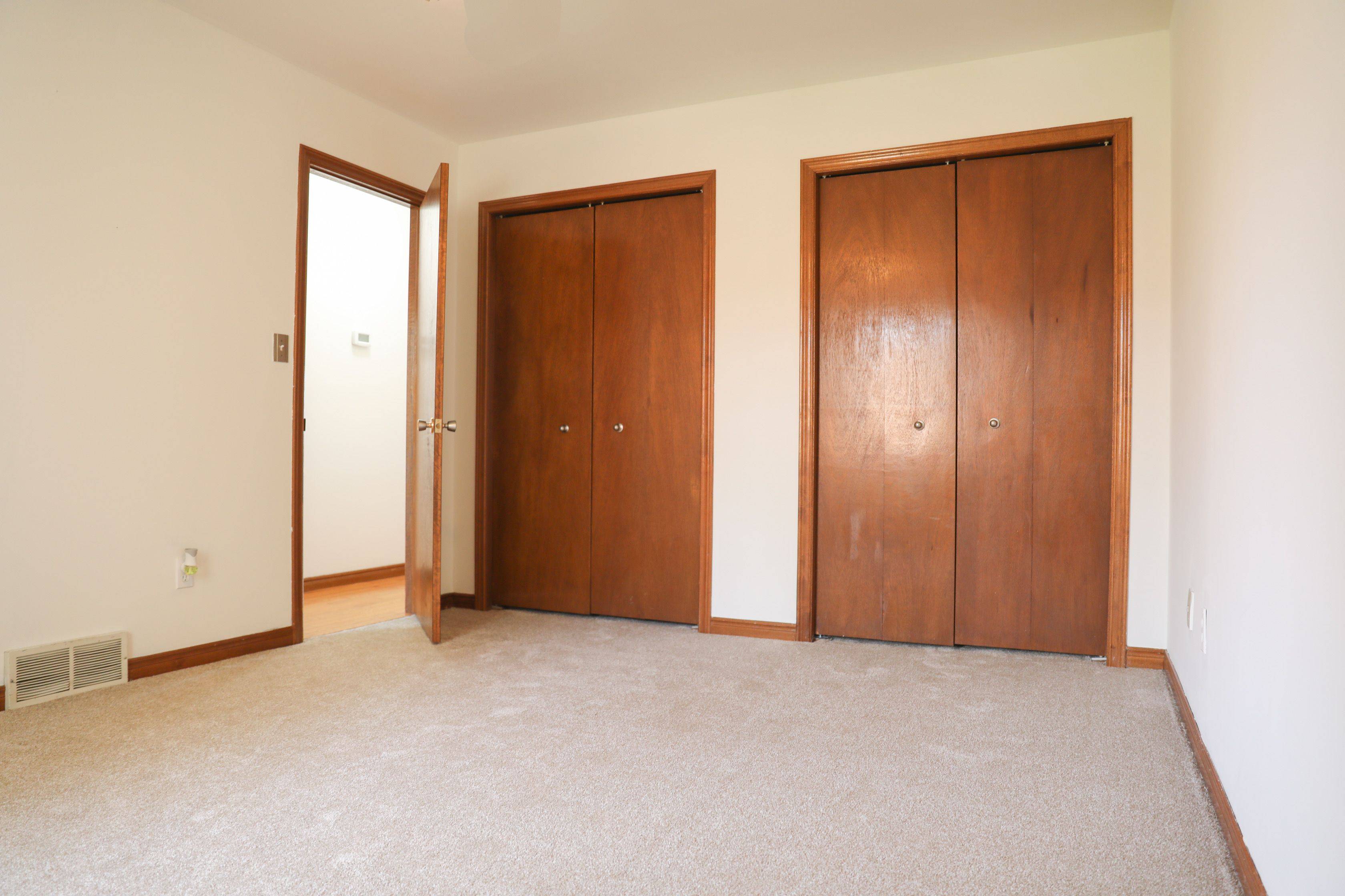 Woodstock, ON N4T 1H1,516 Springbank AVE N