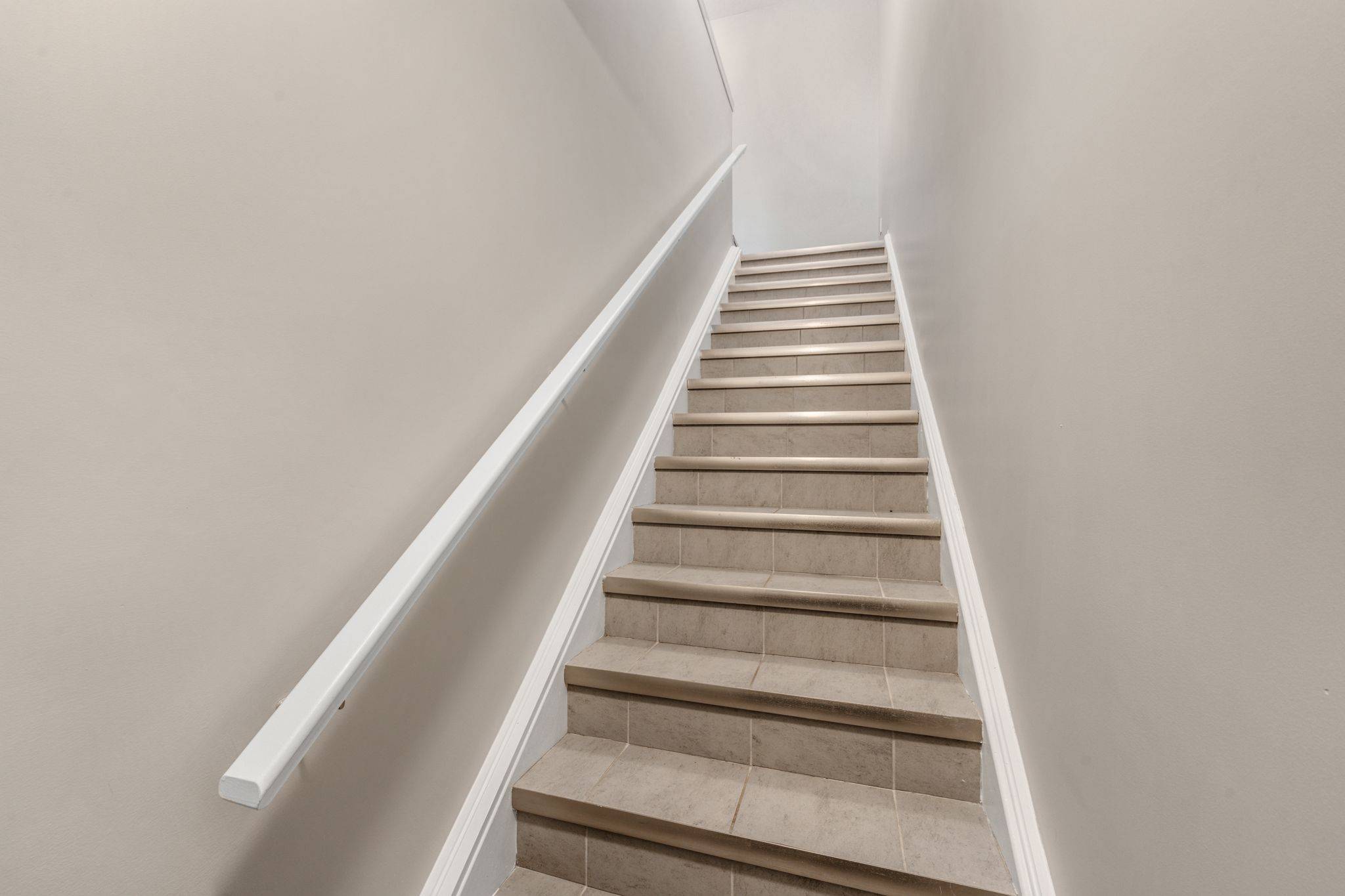 Kitchener, ON N2R 0R6,52 Wheat LN