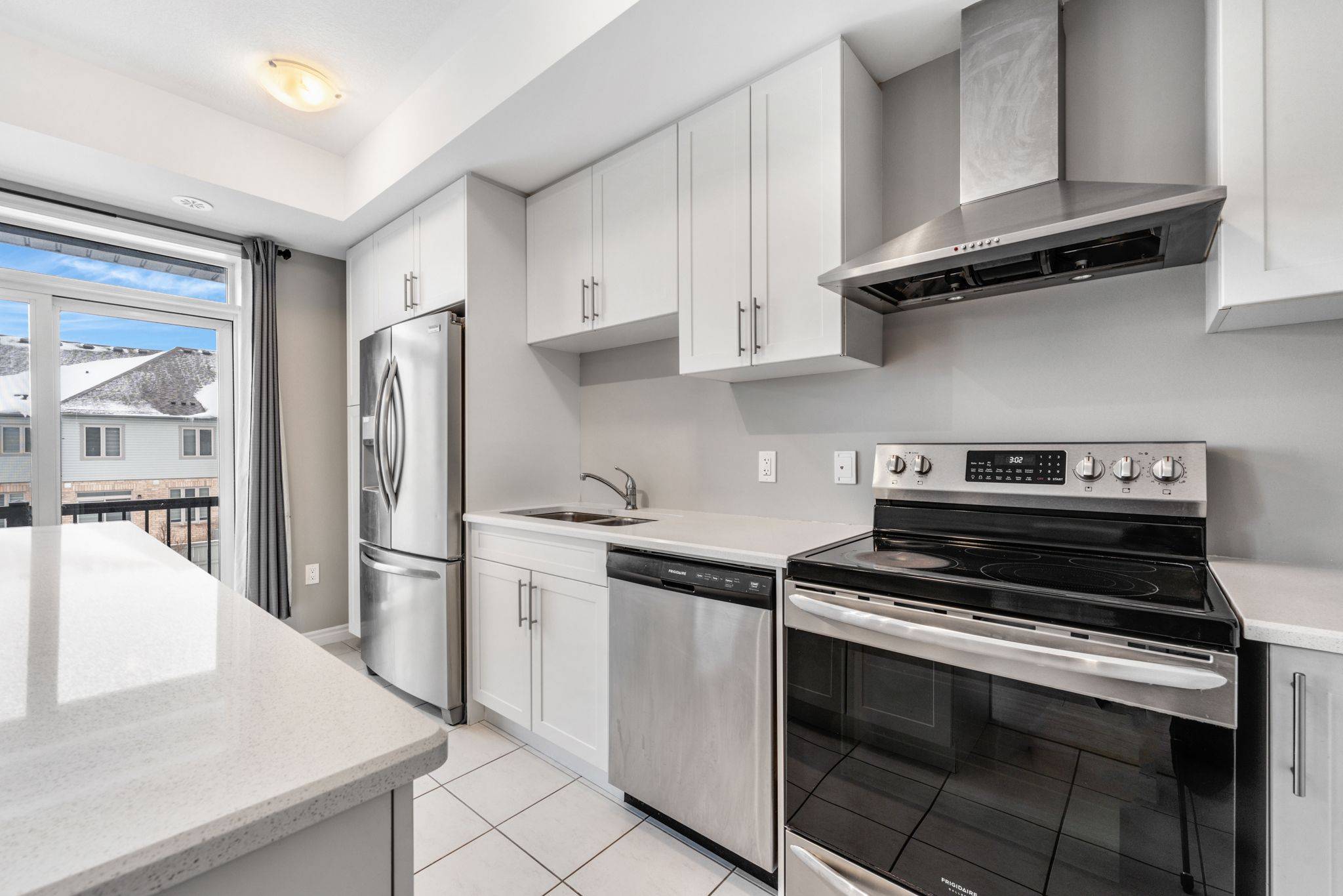 Kitchener, ON N2R 0R6,52 Wheat LN