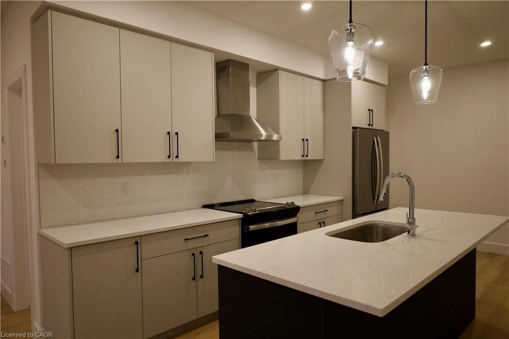 London South, ON N6L 0B9,4255 Lismer LN #17