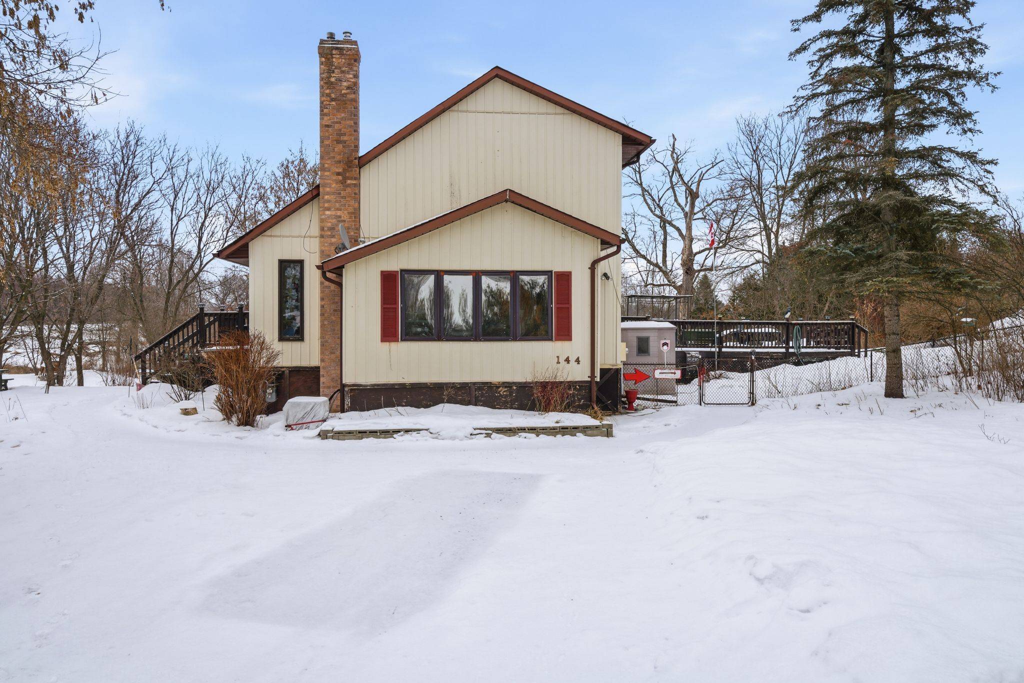 Madoc, ON K0K 2K0,144 Wellington ST