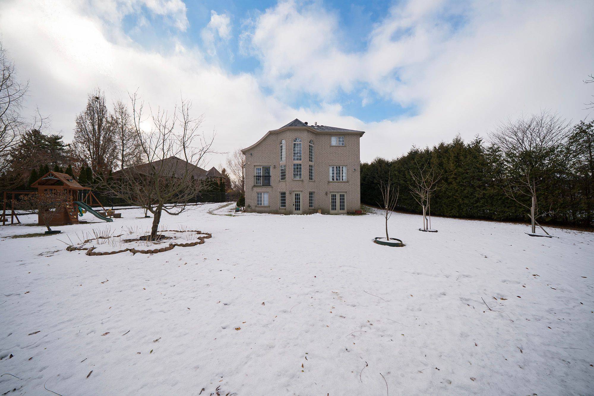 Brantford, ON N3R 7Z4,20 Casson LN #LOWER