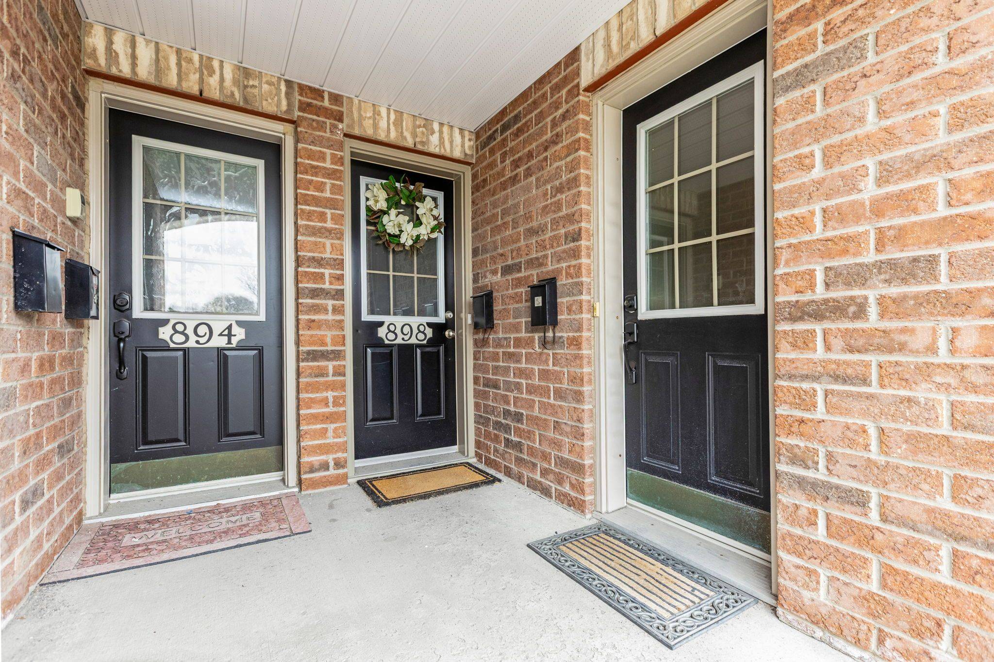 Barrhaven, ON K2J 5K6,896 Longfields DR