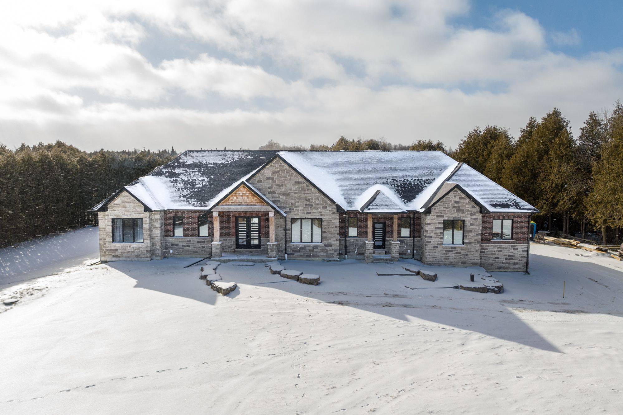 Mono, ON L9W 5P4,634060 Highway 10 HWY