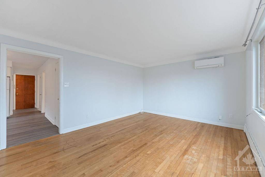 Vanier And Kingsview Park, ON K1L 6Y3,143 GRANVILLE ST #3