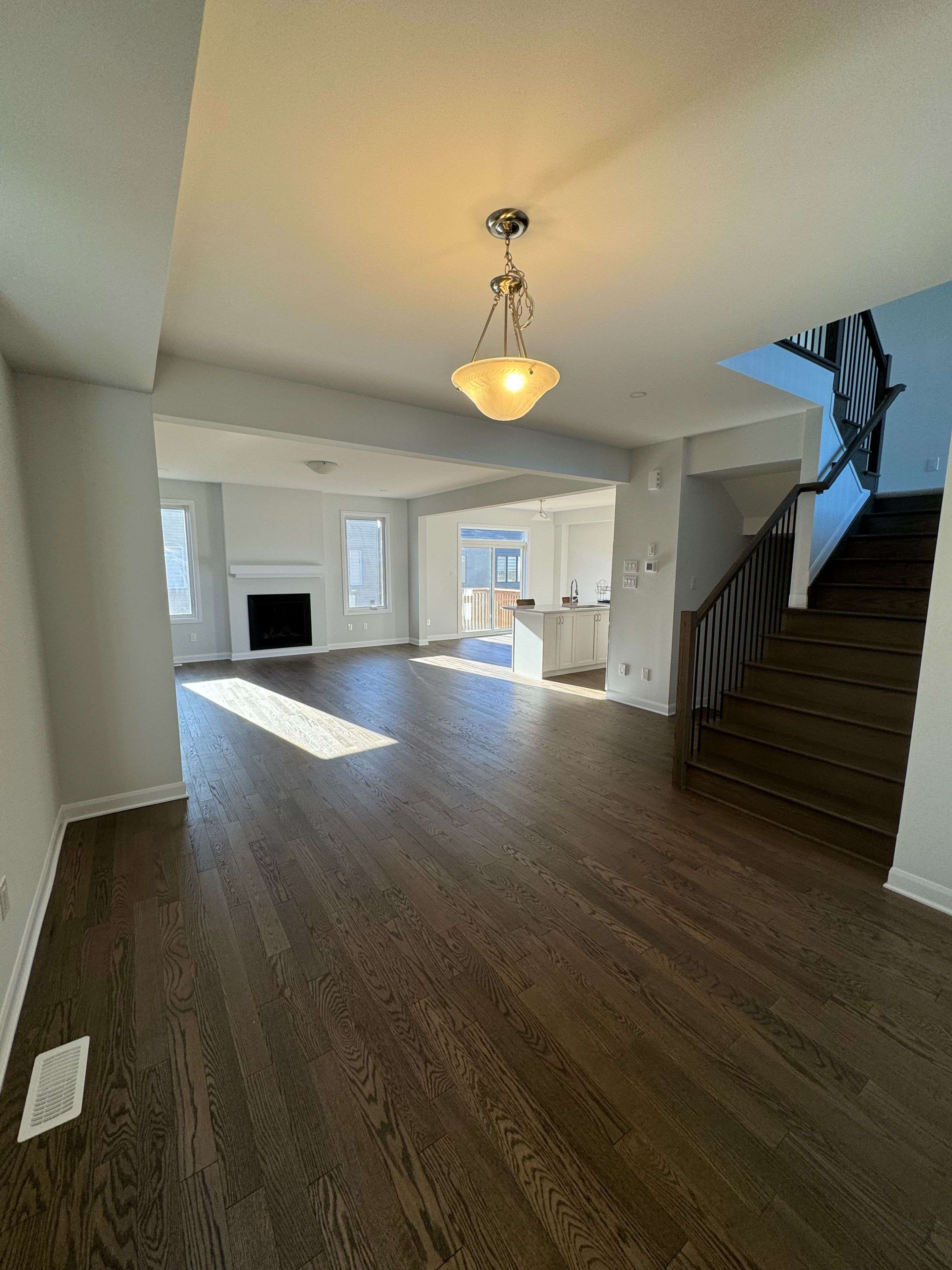 Orleans - Cumberland And Area, ON K4A 5N8,915 LAKERIDGE DR