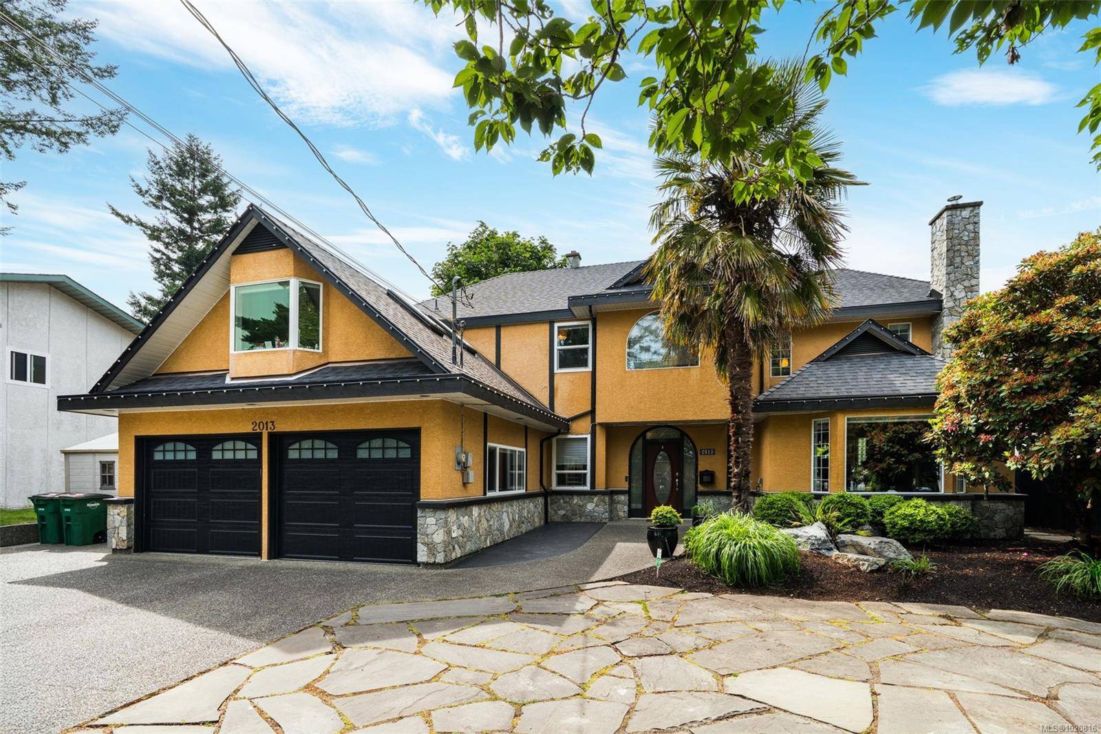 Saanich, BC V8N 2Y4,2013 Ferndale Rd