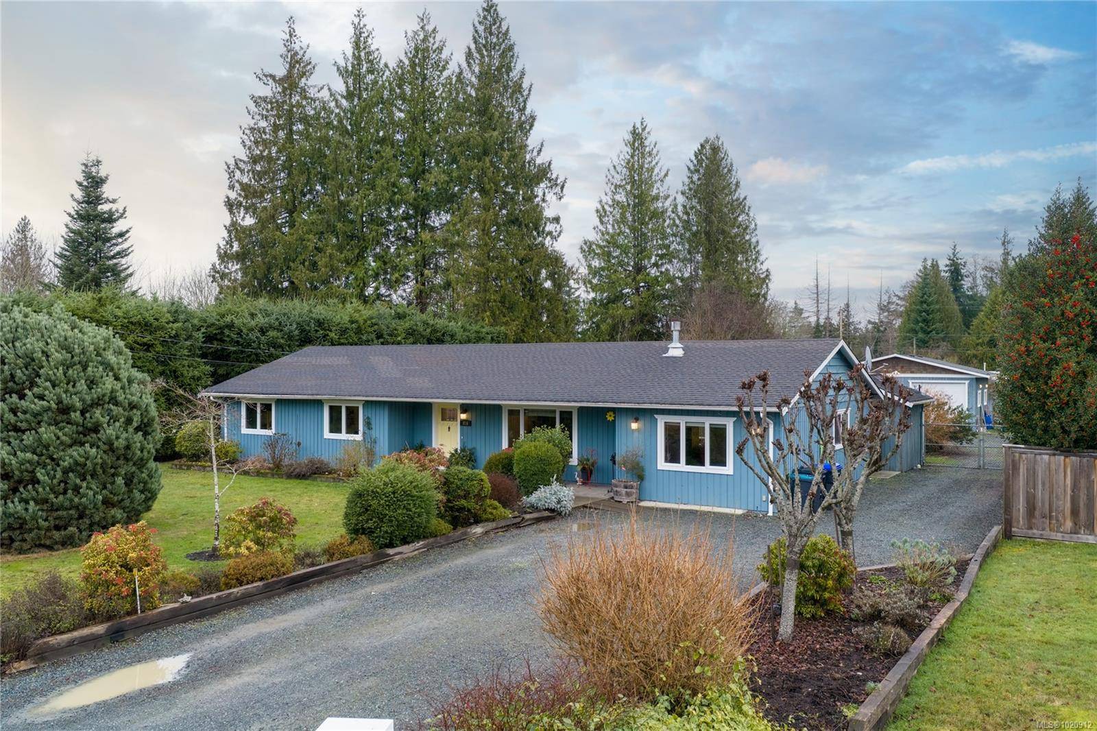 Parksville, BC V9P 1Z2,816 Woodland Dr