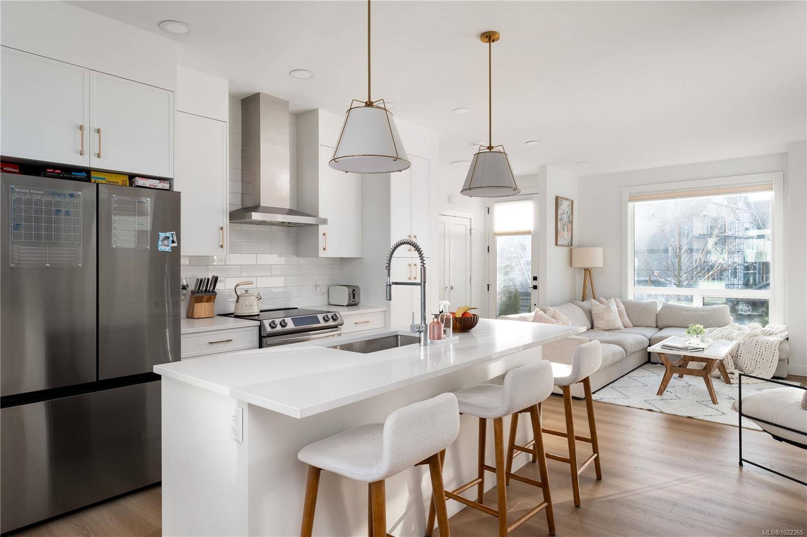 Colwood, BC V9C 0S4,372 Tradewinds Ave