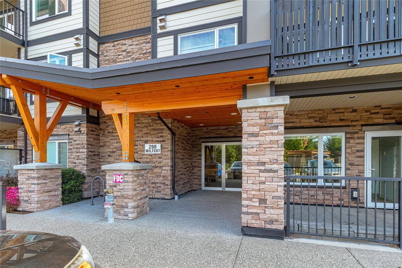 View Royal, BC V9C 0H6,290 Wilfert Rd #303