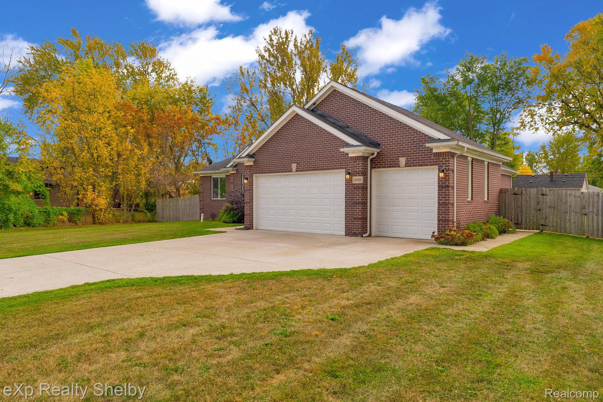 Harrison Township, MI 48045,24986 Murray ST