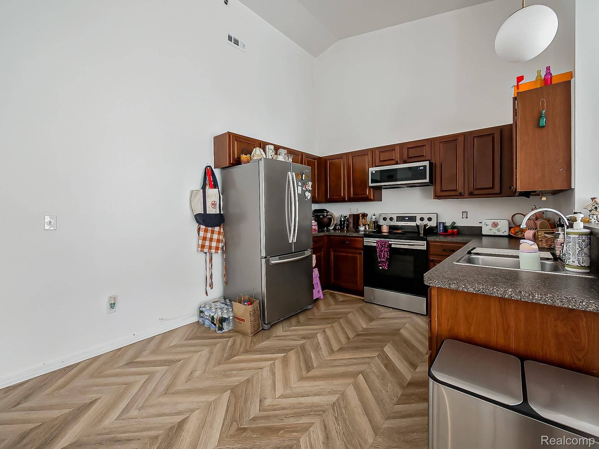 Sterling Heights, MI 48313,14520 Vauxhall