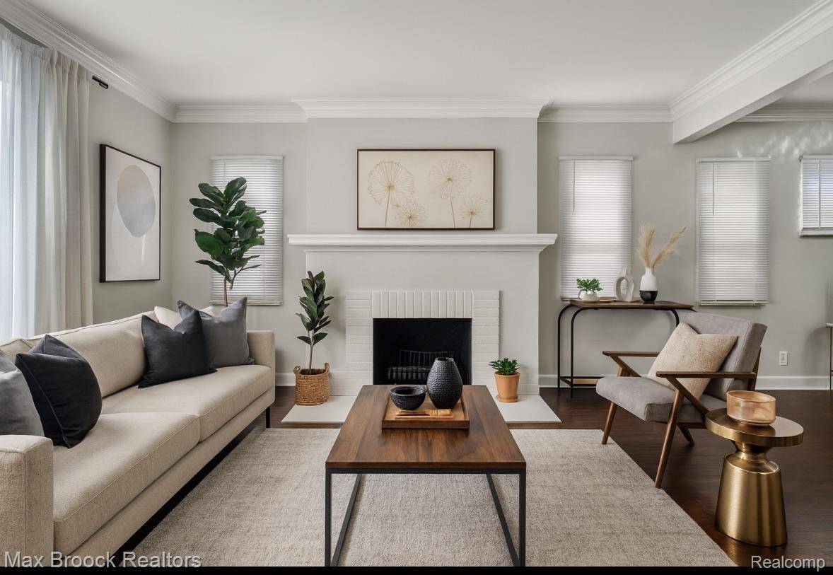 Detroit, MI 48221,18674 San Juan DR