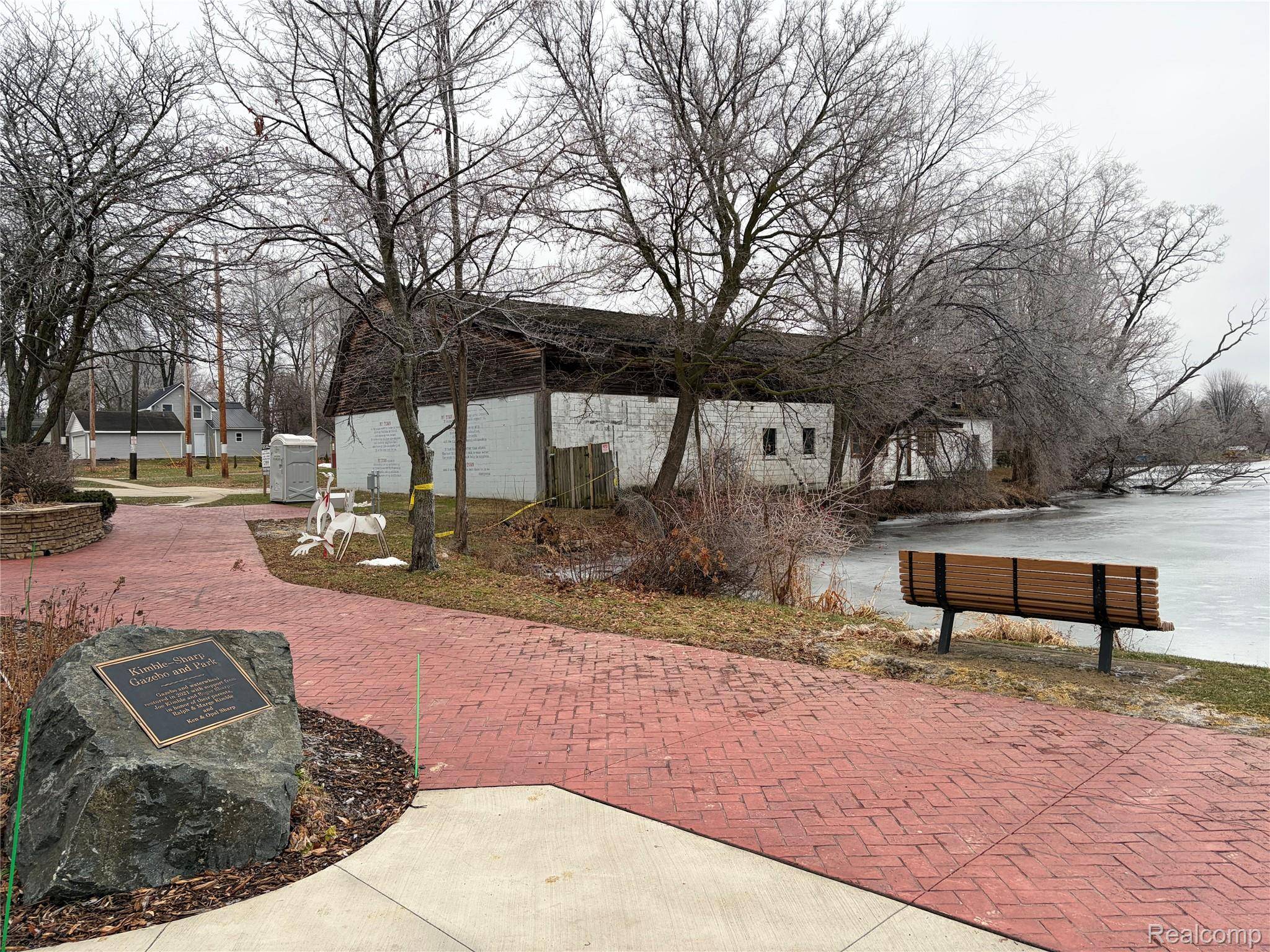 Linden, MI 48451,112 Mill ST