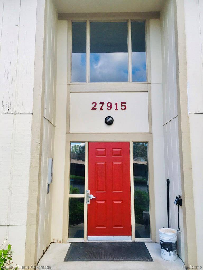 Farmington, MI 48334,27915 Berrywood LN #70