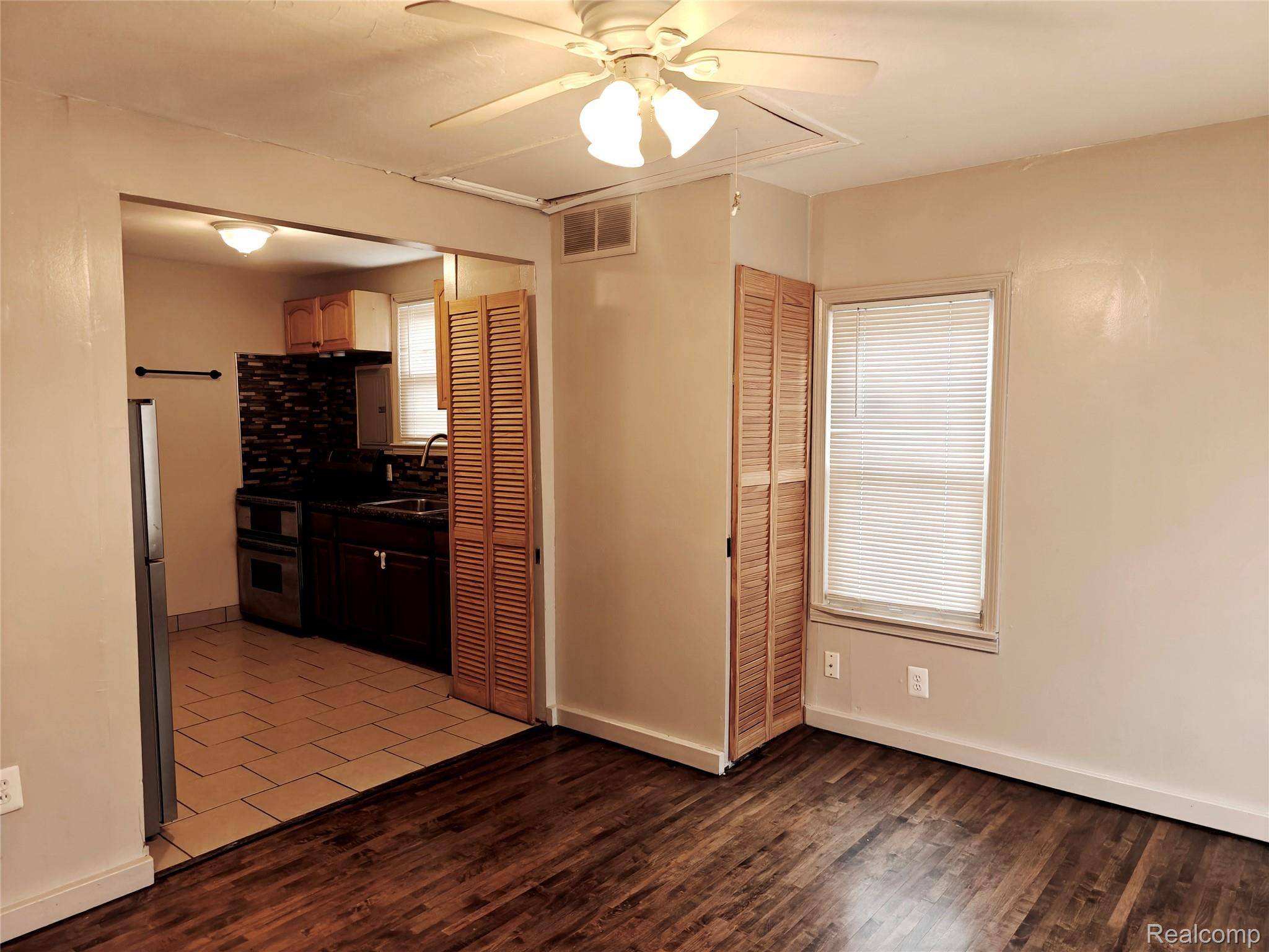 Taylor, MI 48180,11667 Syracuse ST