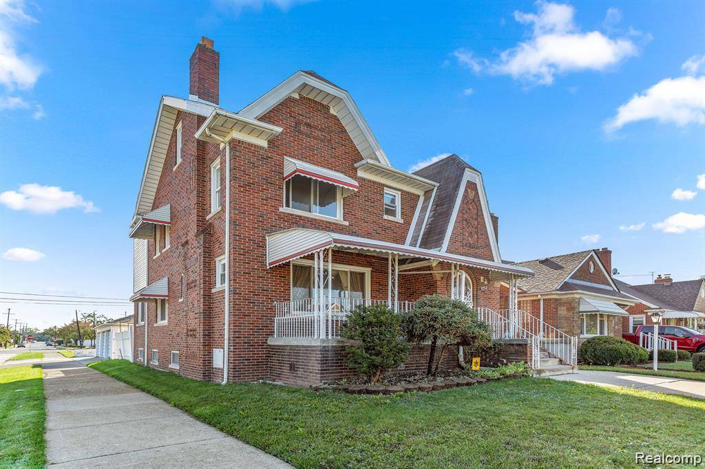 Dearborn, MI 48126,7752 Normile ST