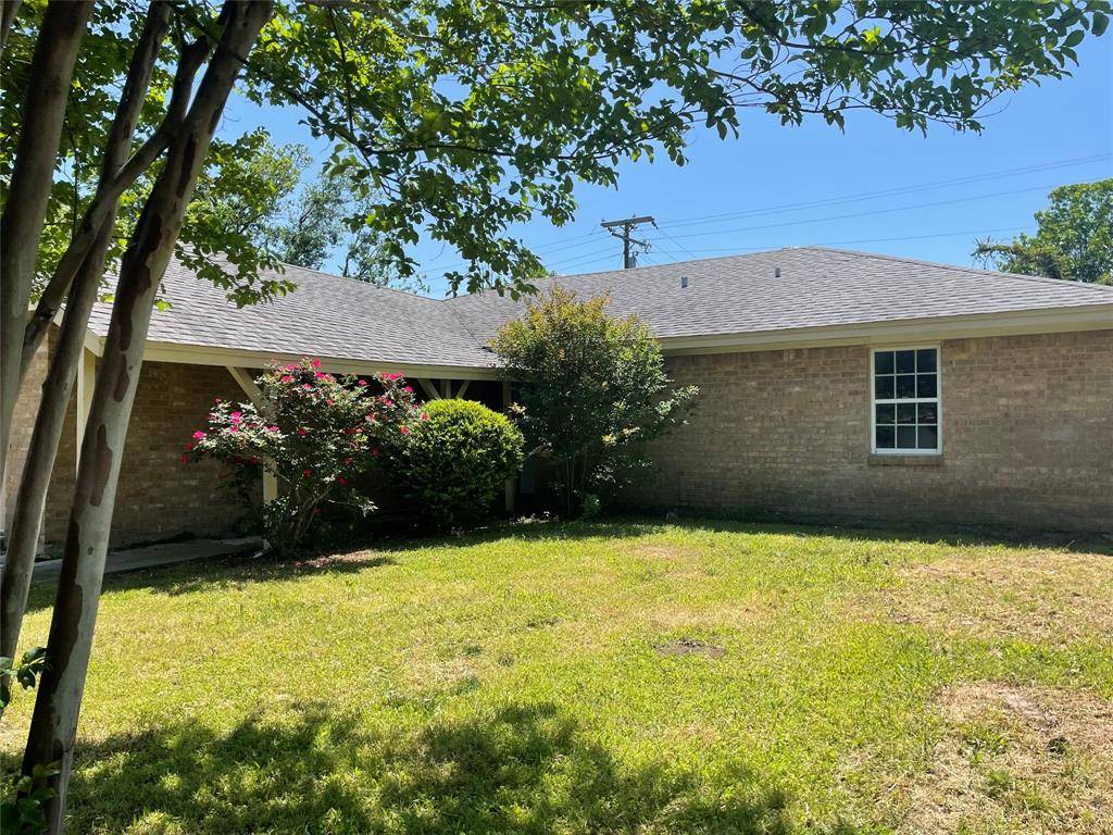Mexia, TX 76667,717 Bluebonnet Street