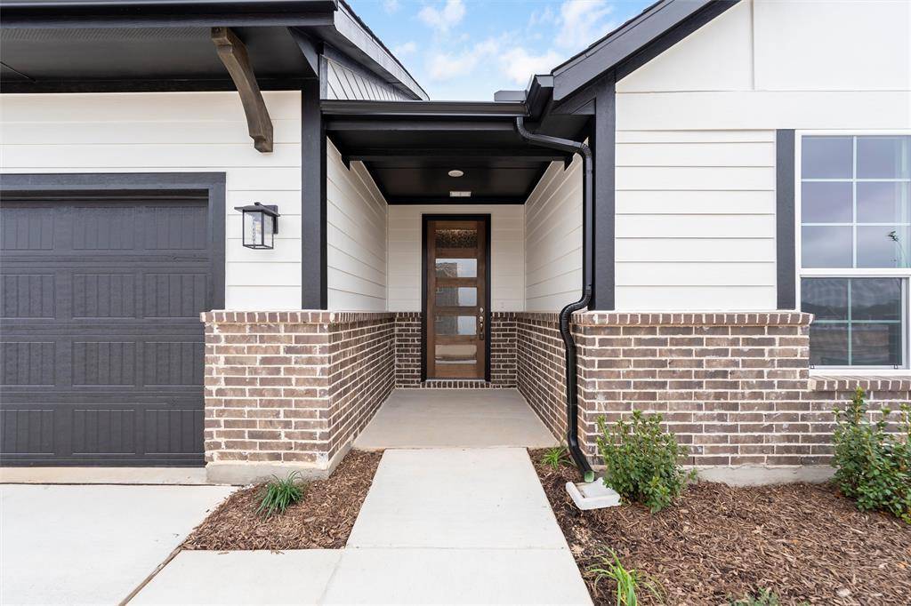 Springtown, TX 76082,1232 Sabine River Lane