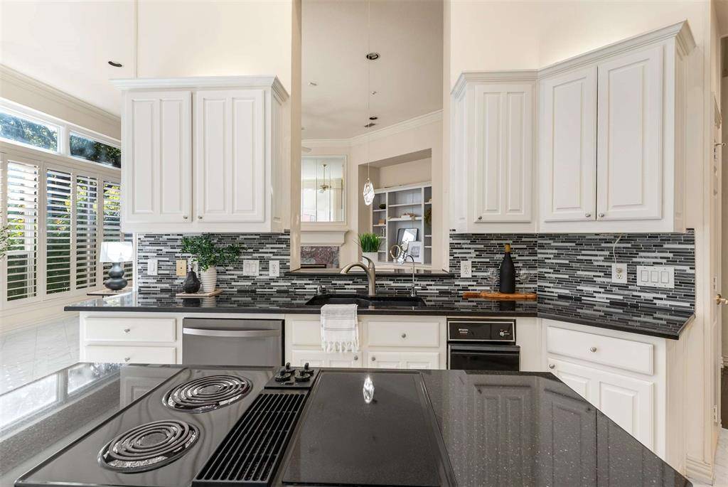 Addison, TX 75001,3752 Park Place