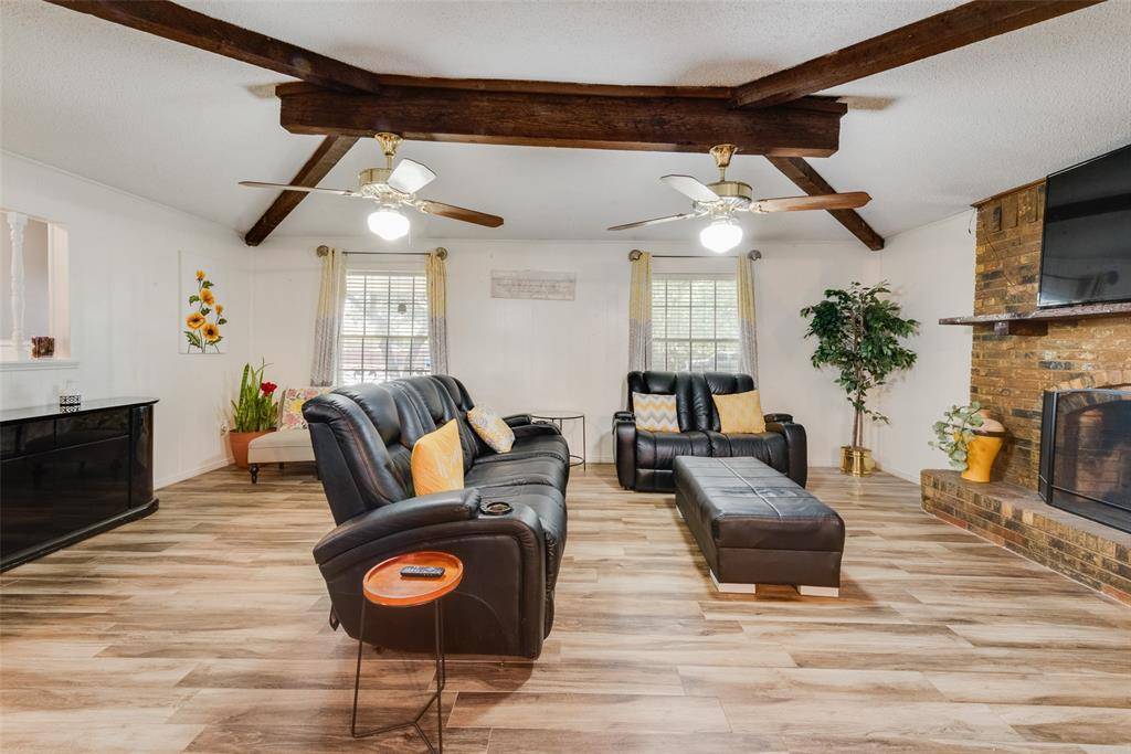 Desoto, TX 75115,115 Mantlebrook Drive