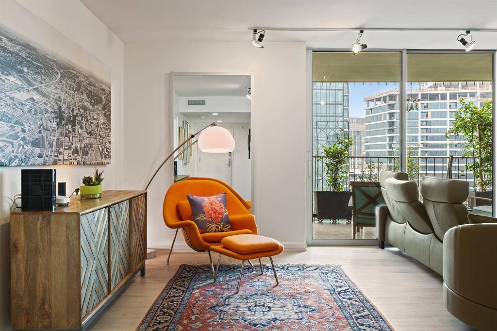 Dallas, TX 75201,3310 Fairmount Street #16B