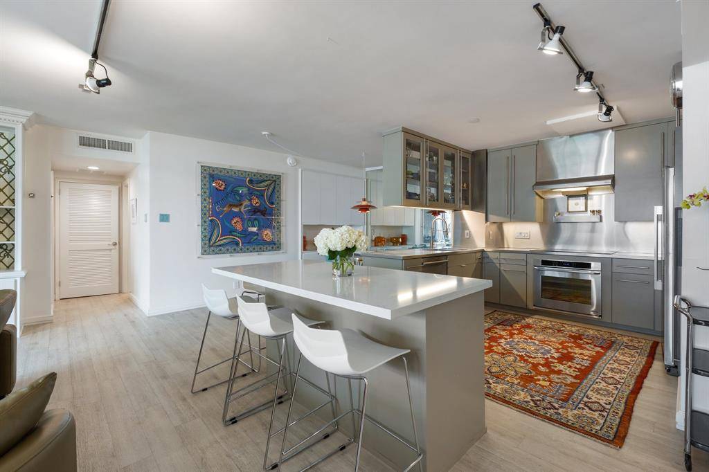 Dallas, TX 75201,3310 Fairmount Street #16B