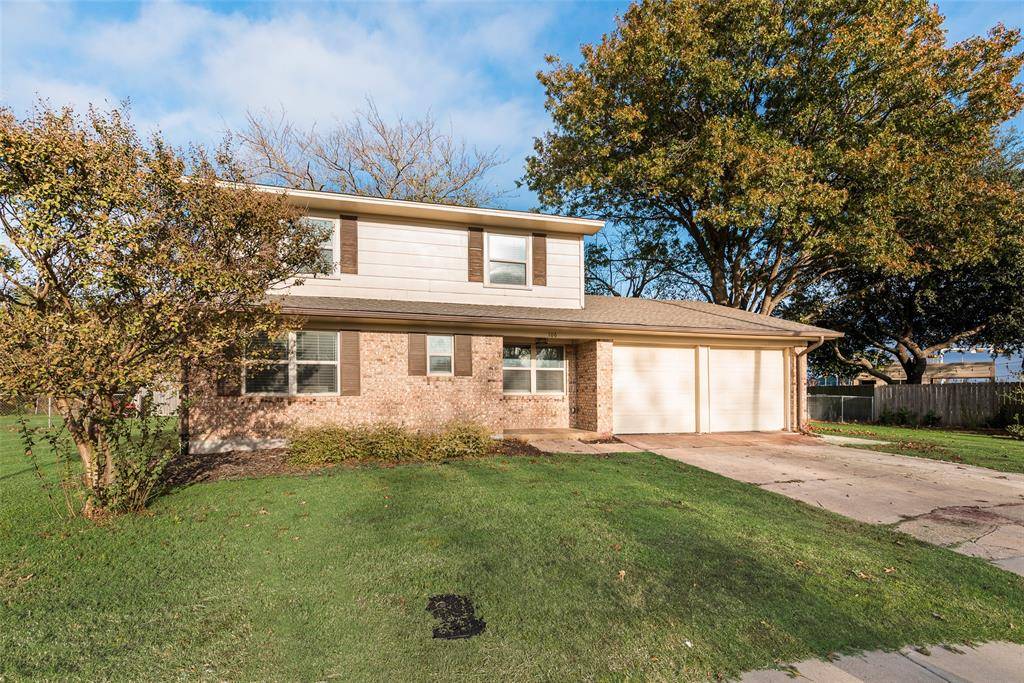 Waxahachie, TX 75165,106 Apache Court