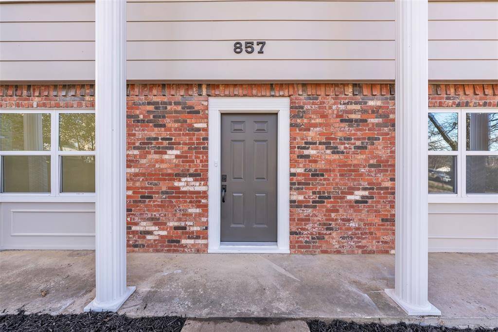 Hurst, TX 76053,857 Timberhill Drive