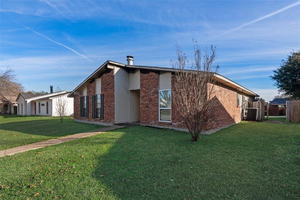 Grand Prairie, TX 75052,2013 Clark Trail