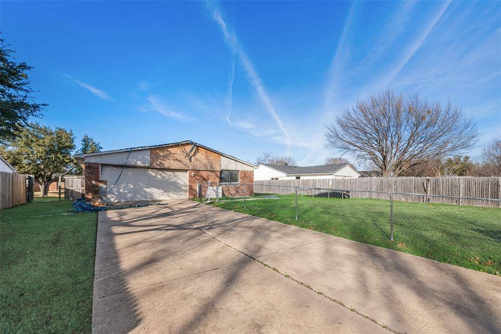 Grand Prairie, TX 75052,2013 Clark Trail