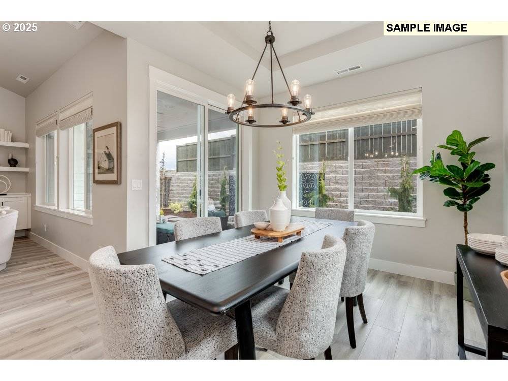 Hillsboro, OR 97123,7372 SE BENEDICT ST