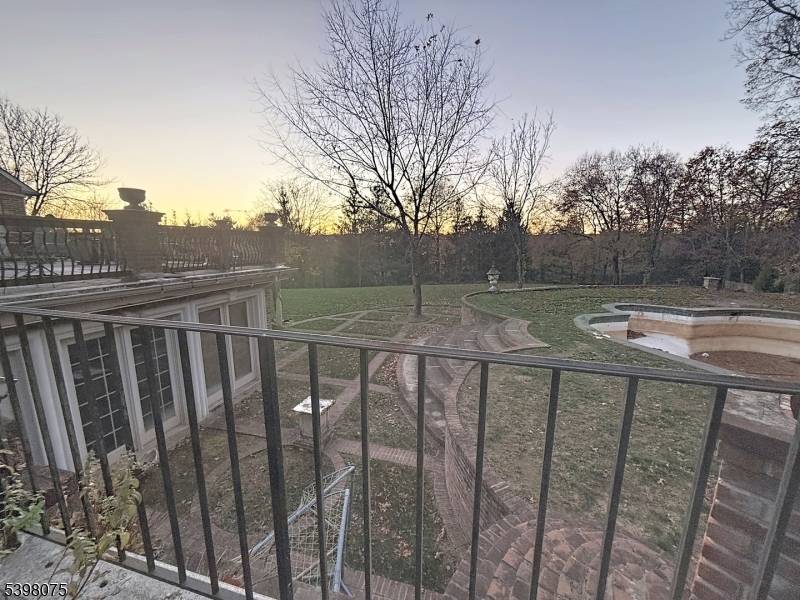 Saddle River Boro, NJ 07458,19 Powder Hill Rd