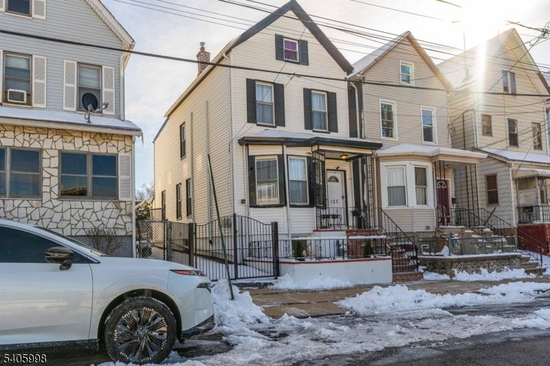 Elizabeth City, NJ 07201,123 Jacques St