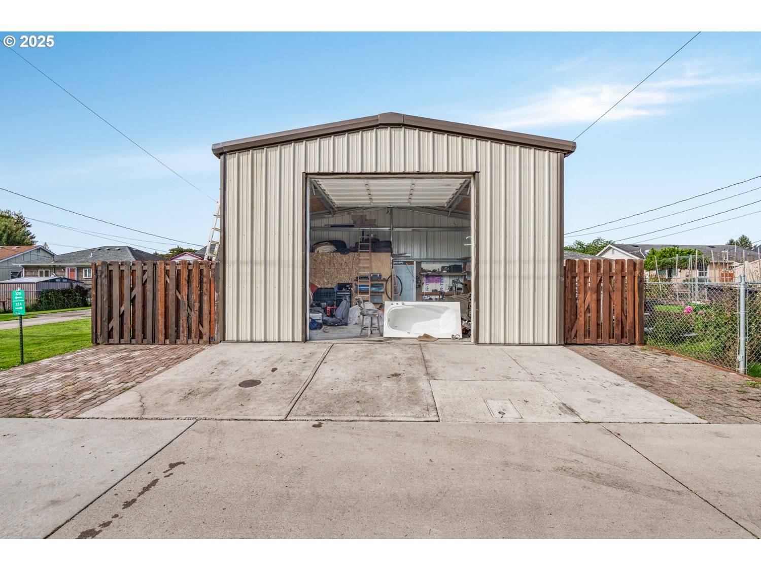 Longview, WA 98632,324 28TH AVE