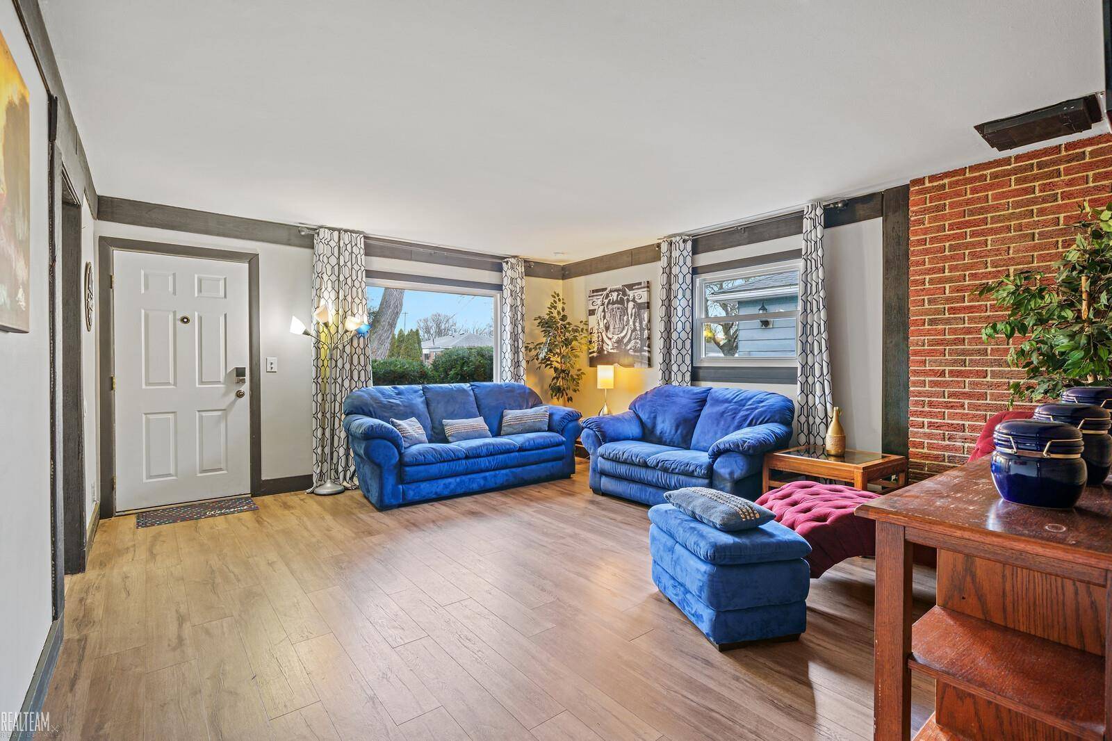 Dearborn Heights, MI 48026,4993 Clippert ST