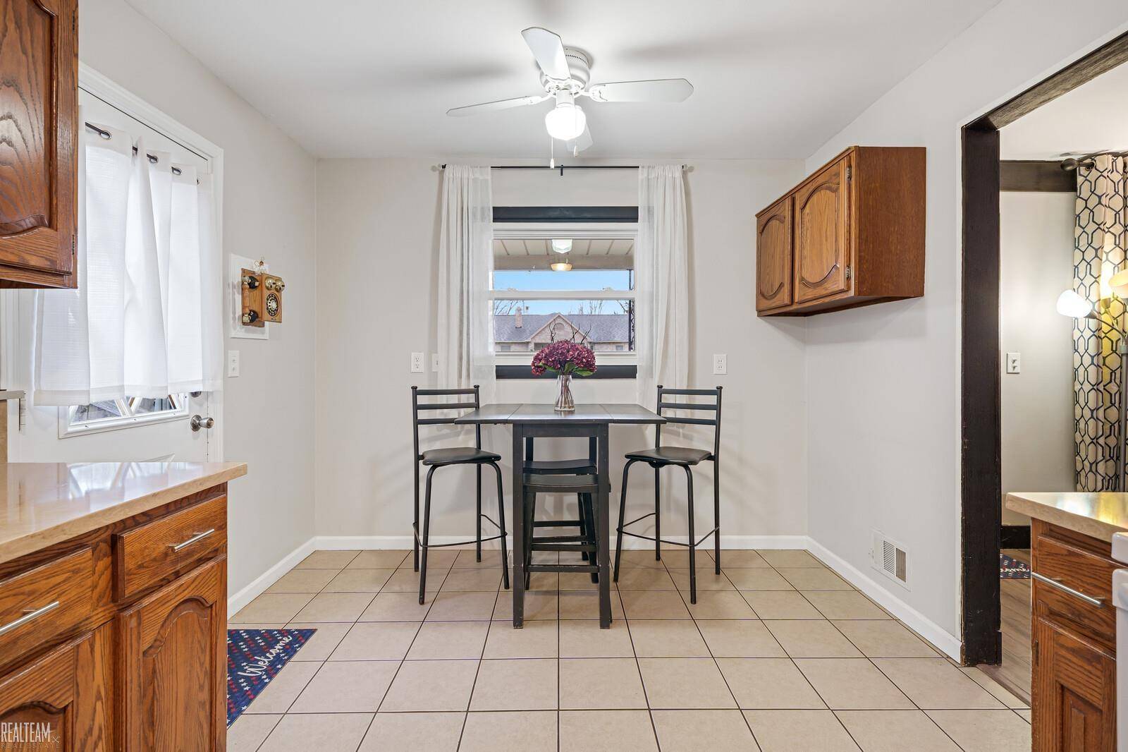 Dearborn Heights, MI 48026,4993 Clippert ST