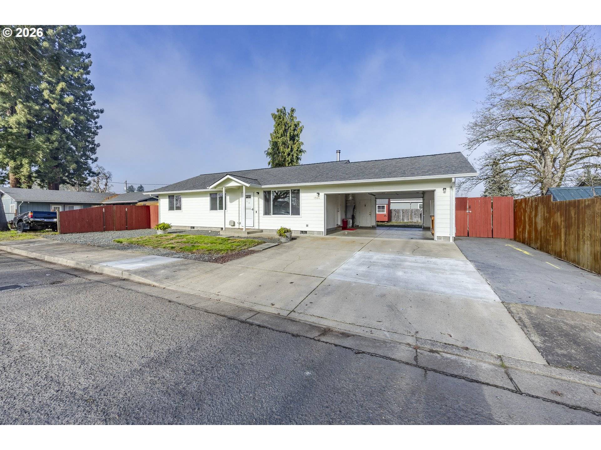 Cottage Grove, OR 97424,1560 HARVEY RD