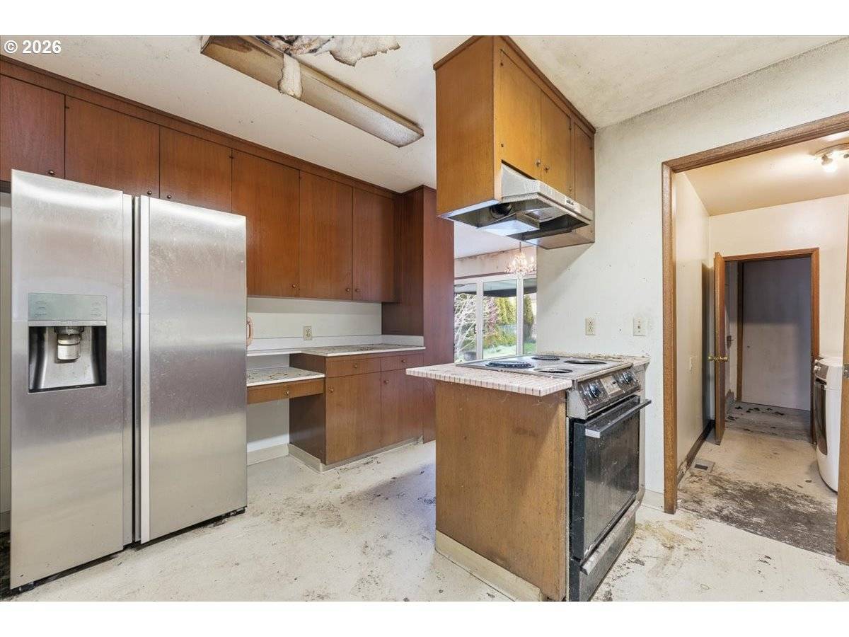 Portland, OR 97233,12333 SE MADISON ST