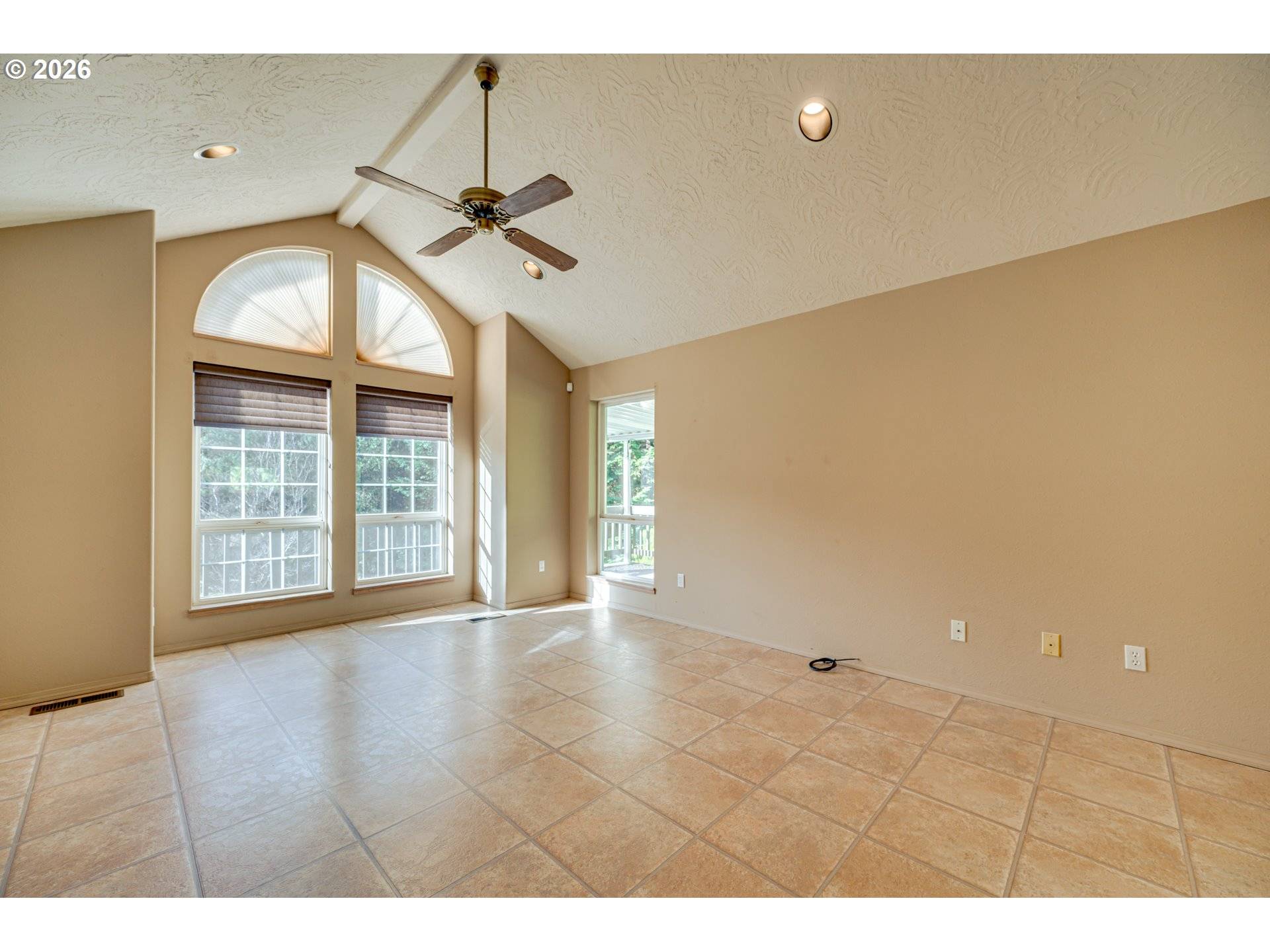 Kelso, WA 98626,724 OSTRANDER RD