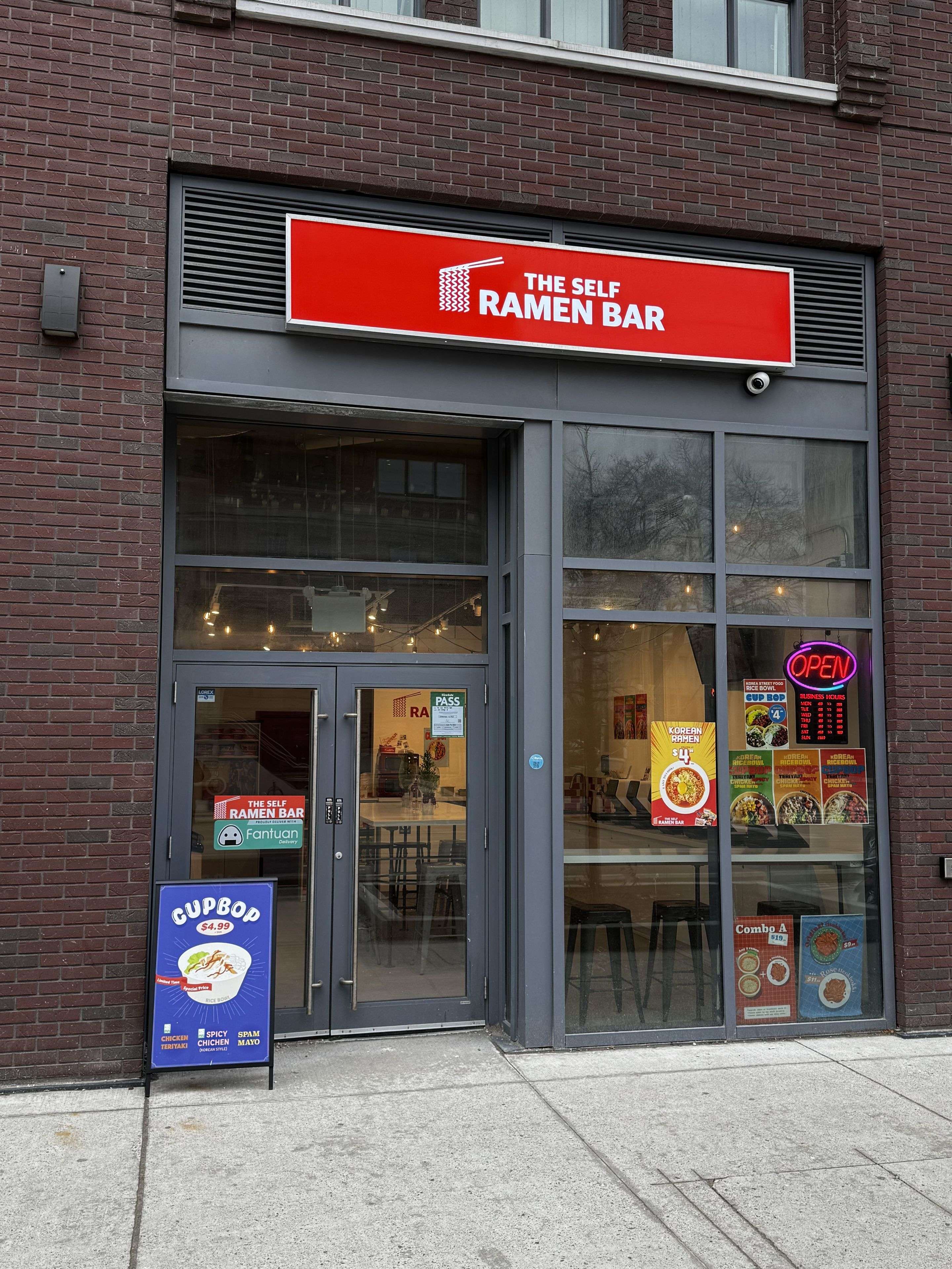 Toronto C01, ON M5T 2B6,233 College ST #Unit C