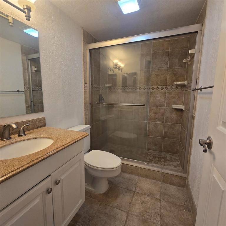 Coral Springs, FL 33065,2850 Forest Hills Blvd #315