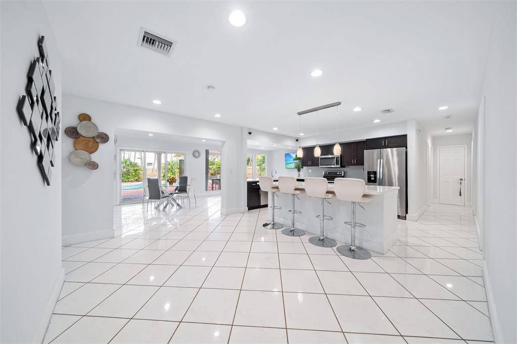 Hollywood, FL 33021,5317 Harrison St