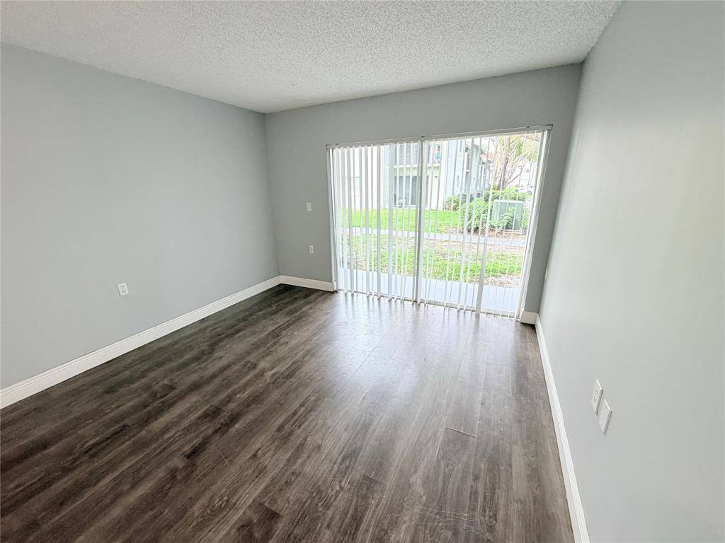 West Palm Beach, FL 33411,1167 N Benoist Farms Rd #105