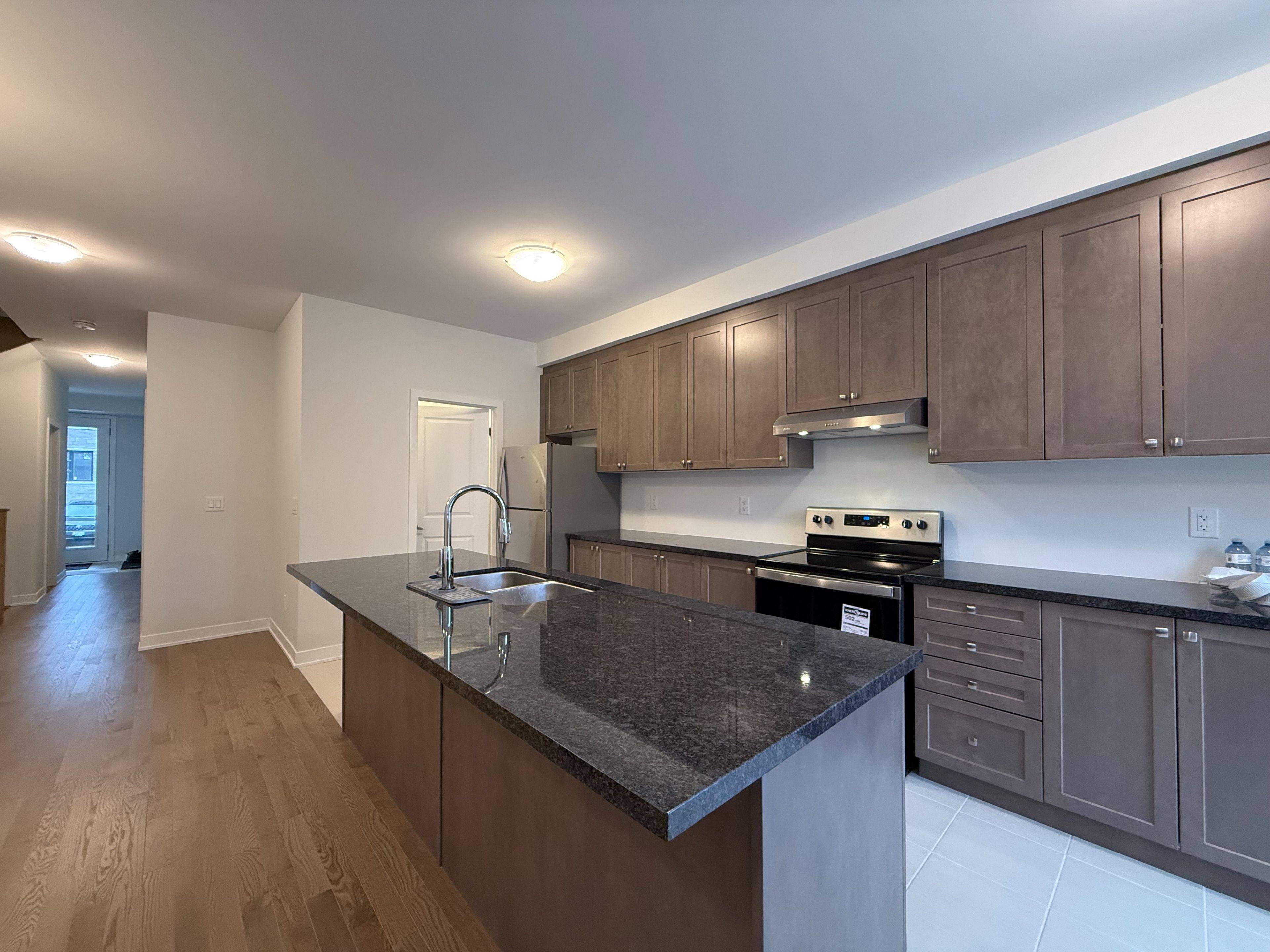 Markham, ON L3R 3X3,152 Anna Russell WAY