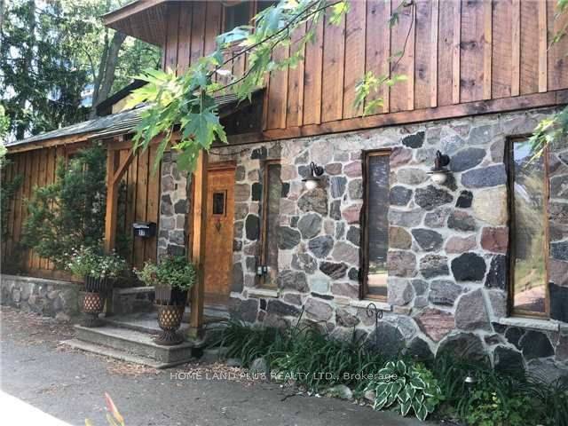 Richmond Hill, ON L4C 3T3,17 Yongehurst RD