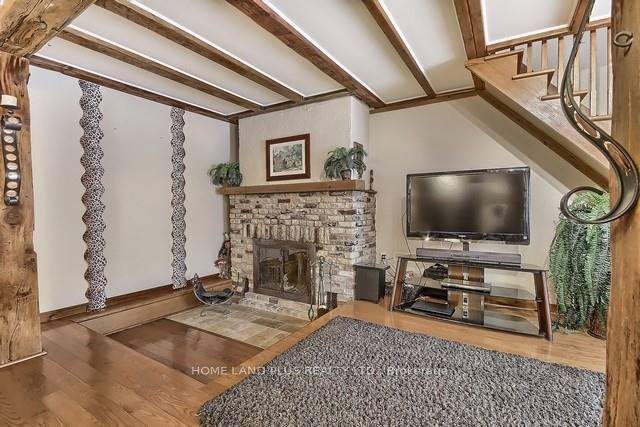 Richmond Hill, ON L4C 3T3,17 Yongehurst RD