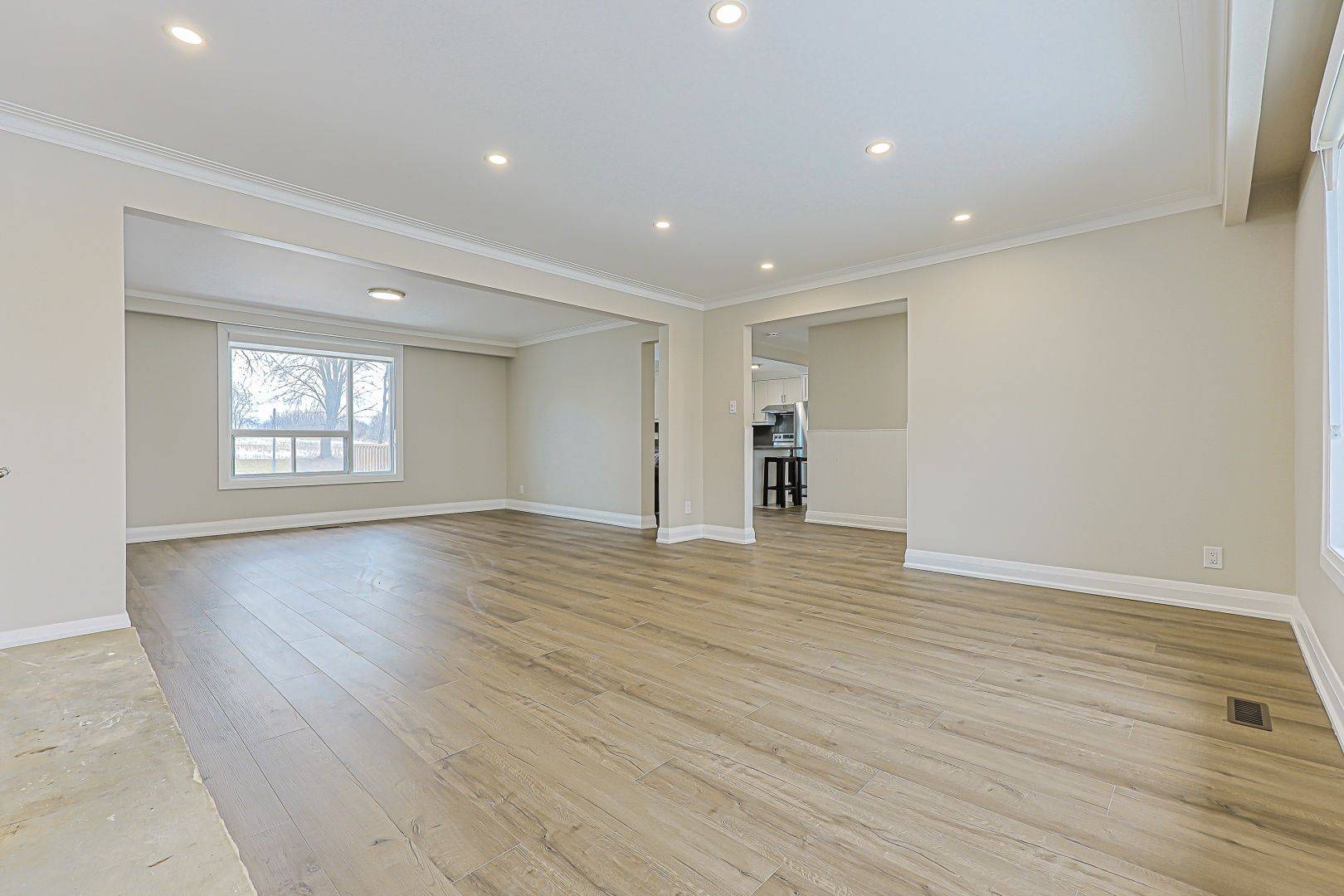 Markham, ON L6C 1M9,11369 Warden AVE